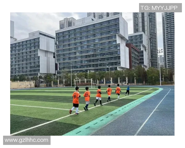 少儿足球培训助力孩子成长培养团队精神与运动能力的最佳选择